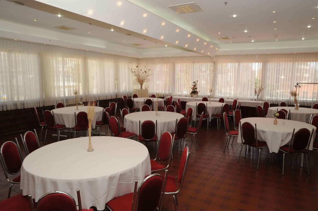 Park Hotel Netánja Kültér fotó