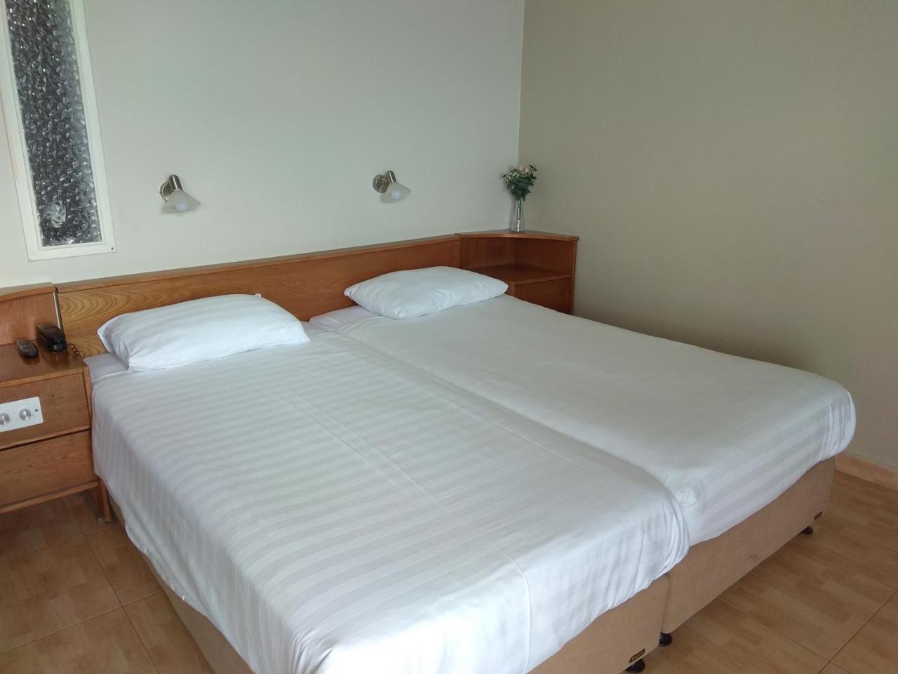Park Hotel Netánja Kültér fotó